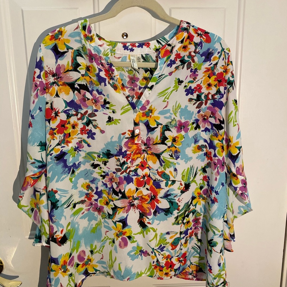 CHENAUL BLOUSE SIZE XL